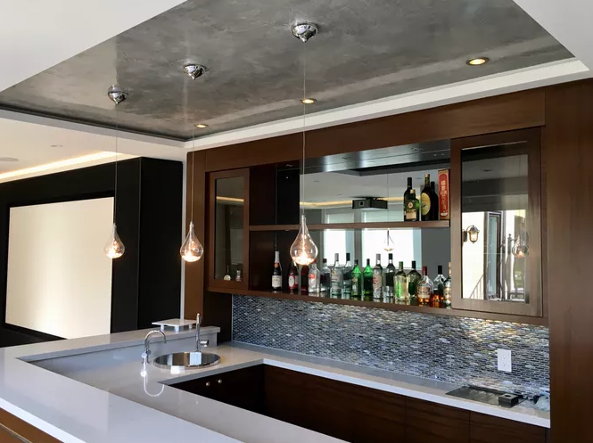 Luxury Interior Inc. - Logo