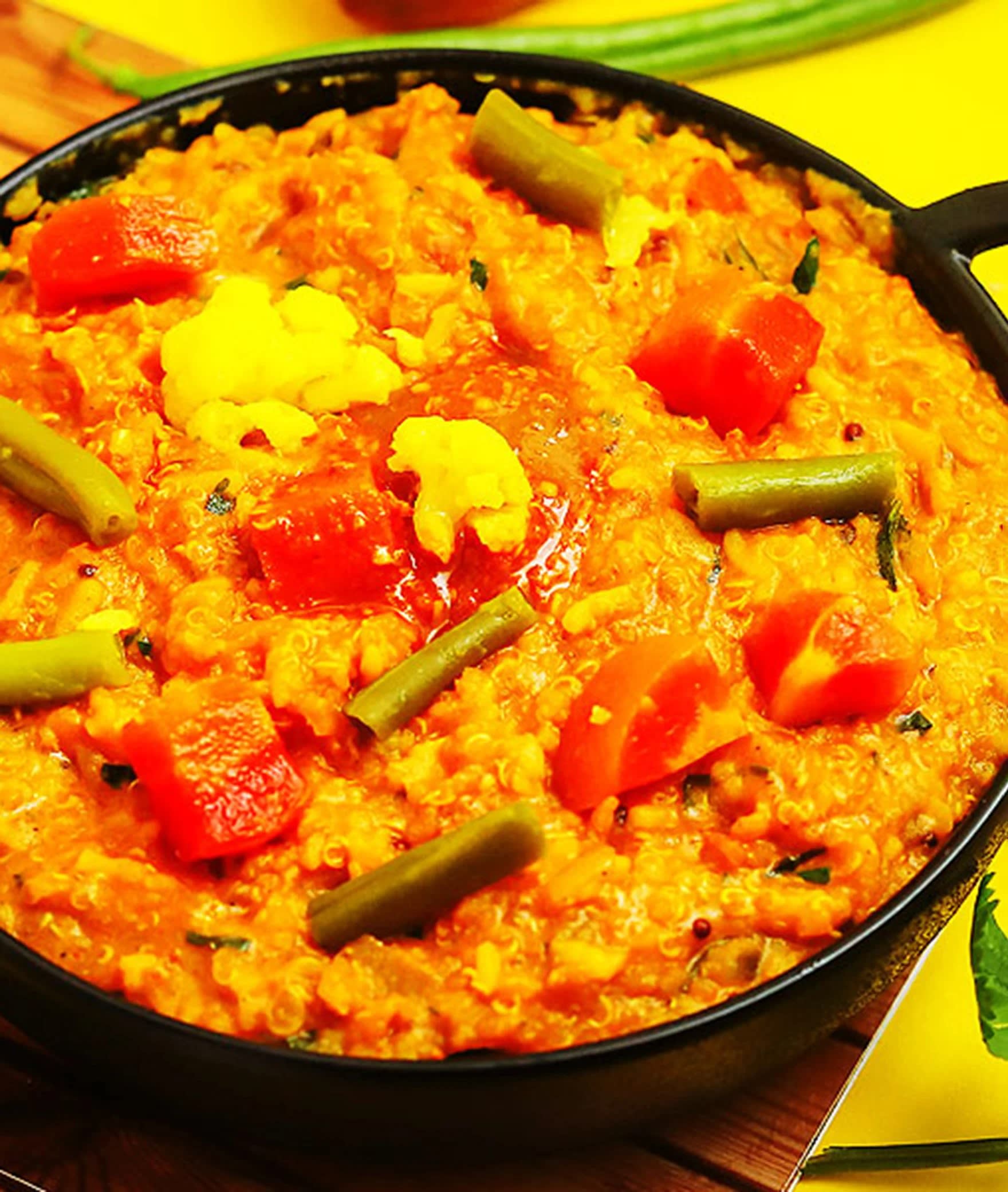 Maa Ki Khichdi - Logo