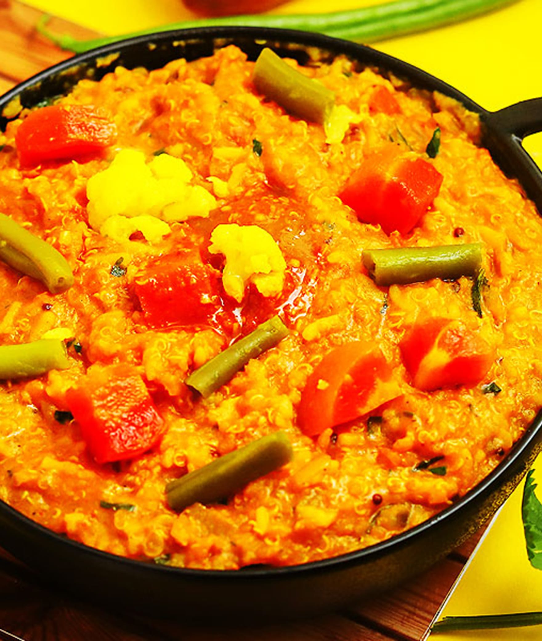 Maa Ki khichdi - Logo