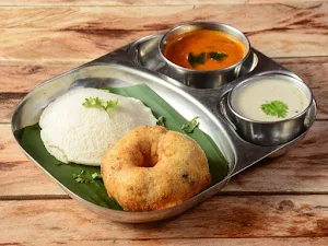 Maa Narmada Fast Food - Logo