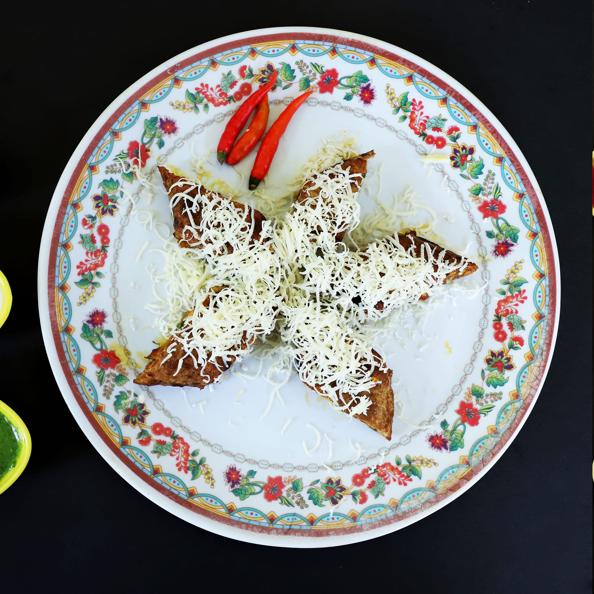 Maa Paratha Center - Logo