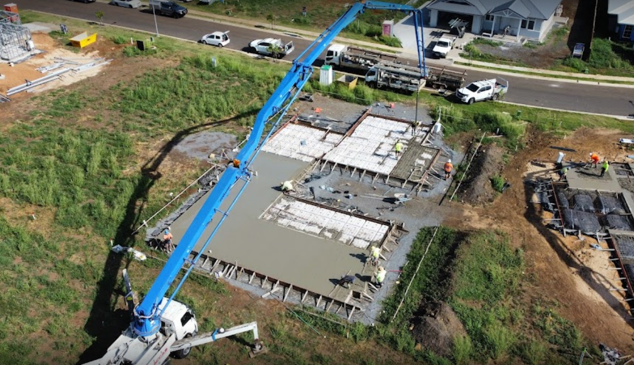 Maccas Concrete Pumping - Logo