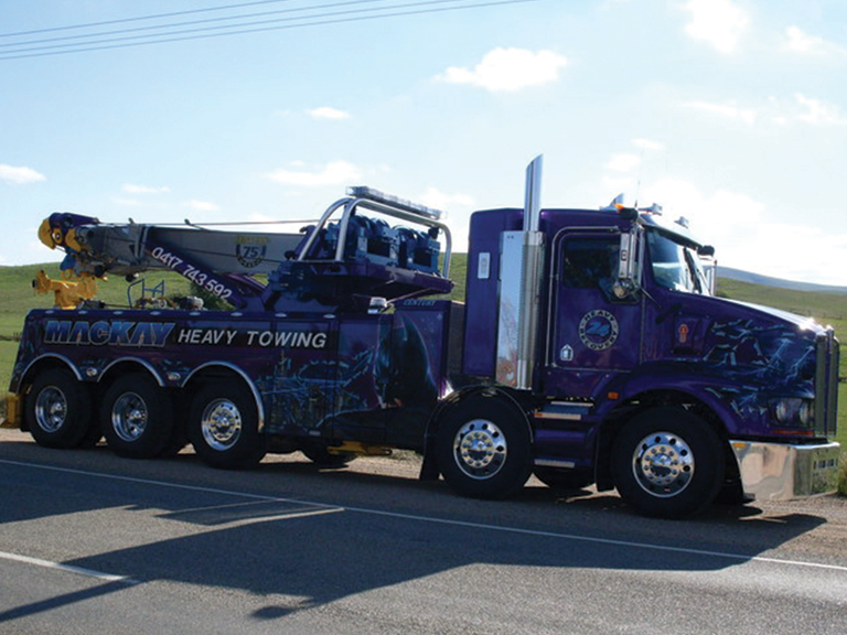 Mackay Heavy Towing - Logo
