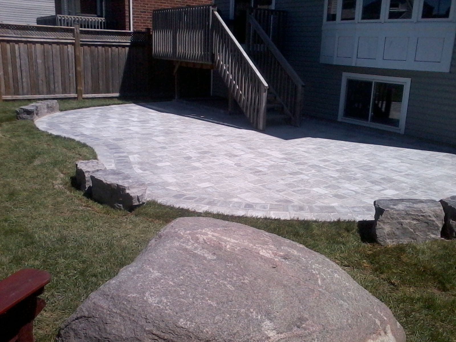 Mac&s;s Hardscapes - Logo