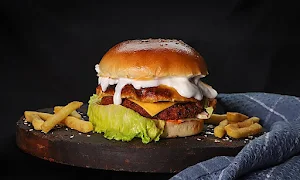Mad Over Burgers - Logo