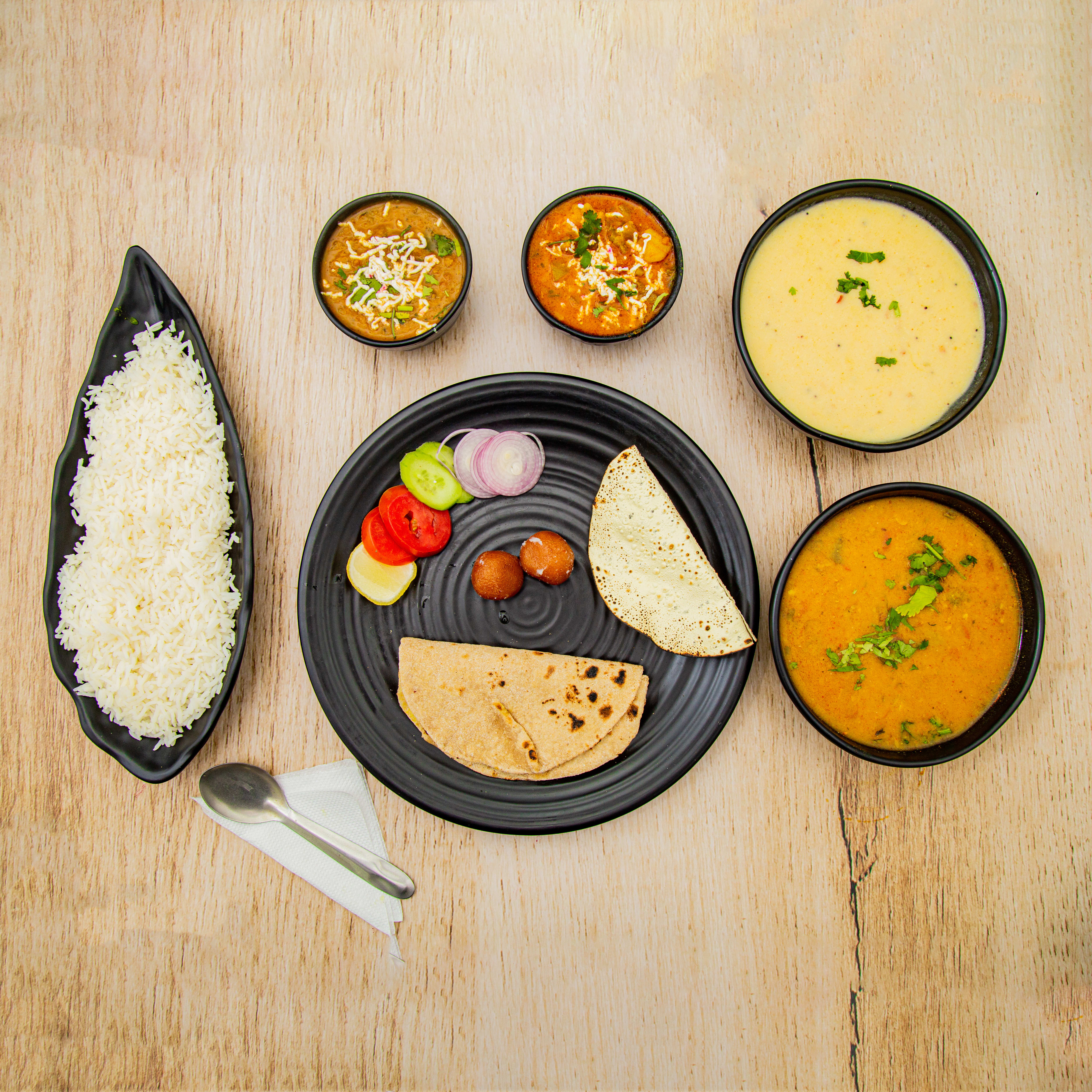 Madrasi dosa center - Logo