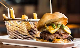 Madura Hotel - Cover photo