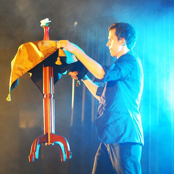 Magician Sam Pearce - Logo