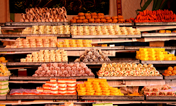 Maharaja Sweets - Logo
