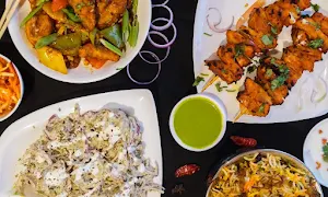 Maharaja chaap -The pure veg - Logo