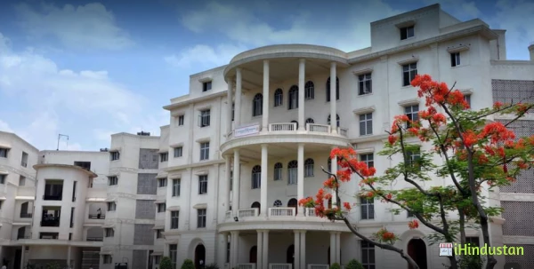 Maharashtra Academy of Naval Education & Training - Logo