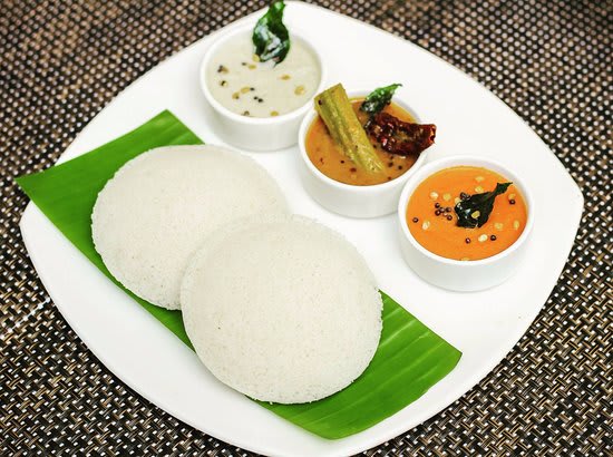 MAHARASHTRAN TADKA - Logo
