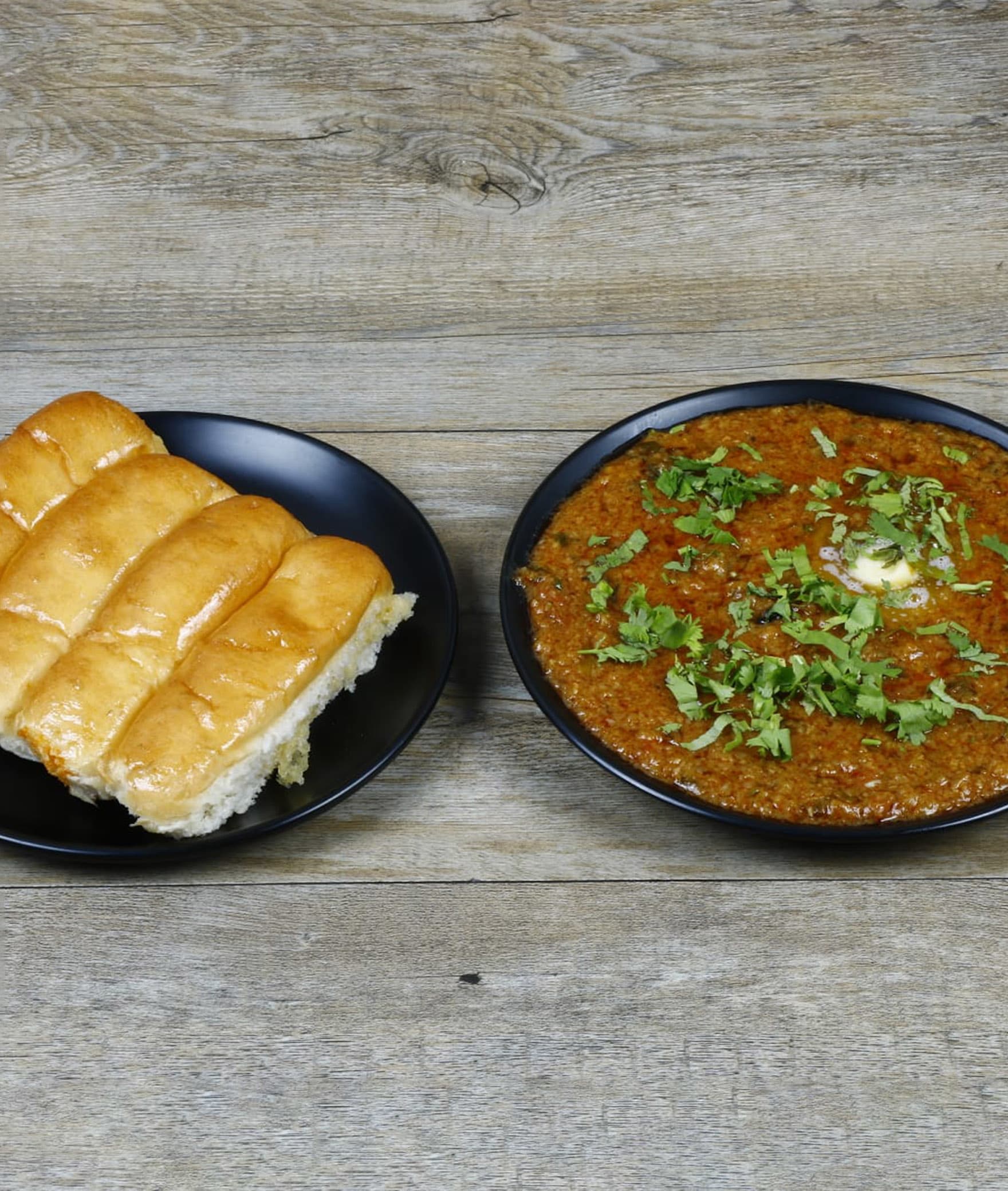 Mahesh Pav Bhaji - Logo