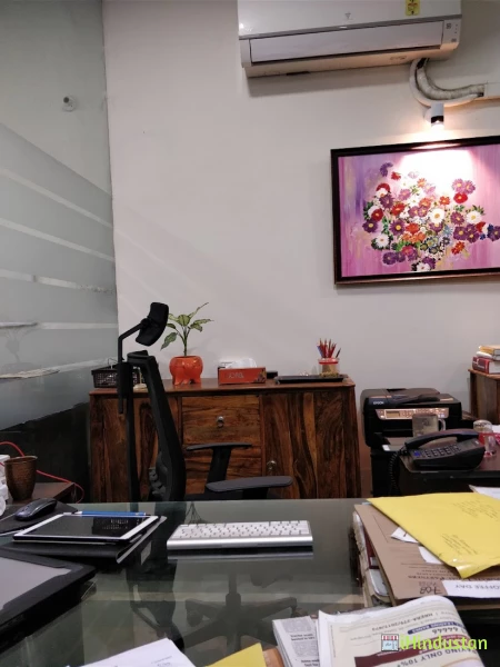 Maheshwari & Co. - Logo