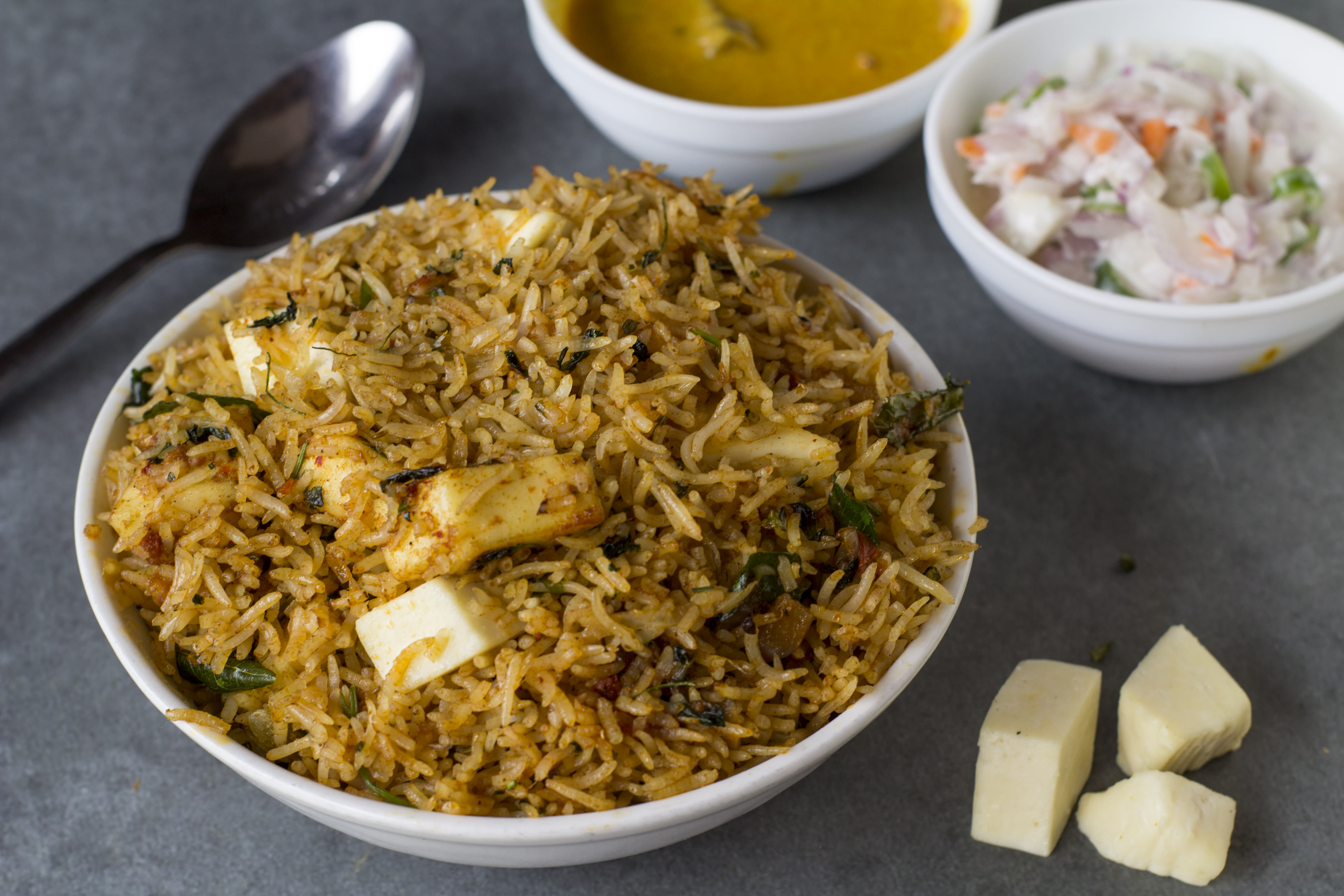 MAHOL-E-BIRYANI - Logo