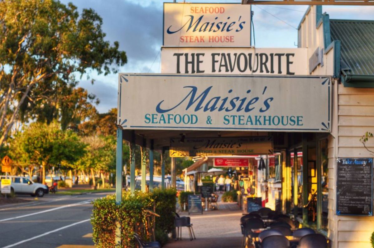 Maisie's Seafood & Steakhouse - Logo