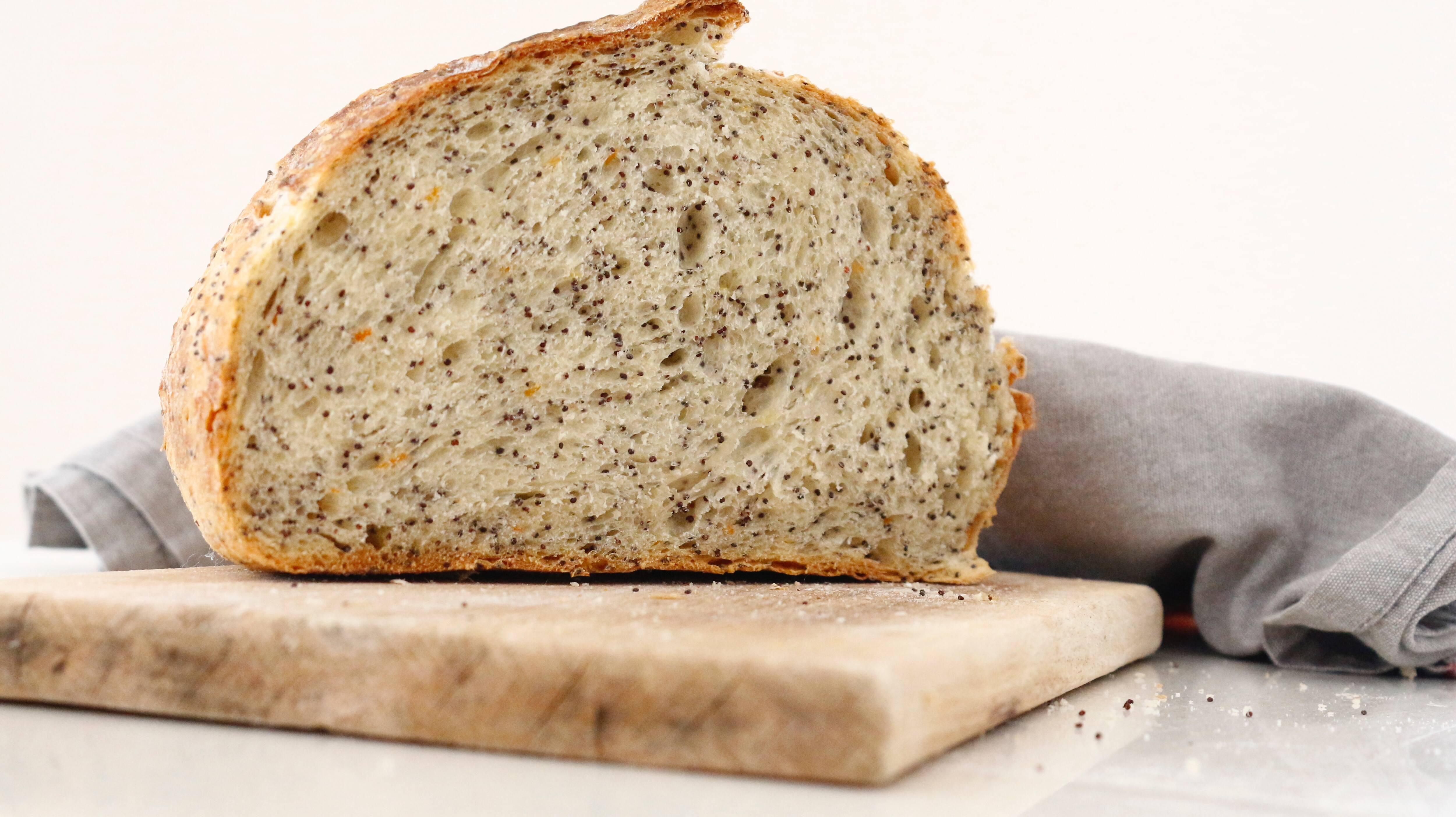 MakeBread - Logo