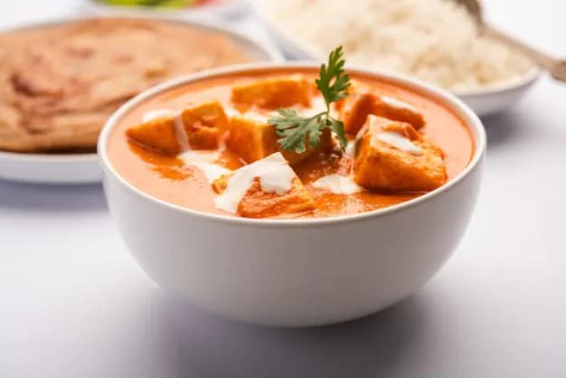 Malvan Tadka Hiranandani - Logo