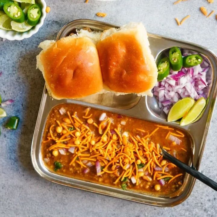 Mamledar Misal - Logo