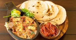 Manchatti Magic Kitchen - For Healthy & Homemade Foods - Logo
