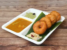Mani's Dum Biryani - Logo