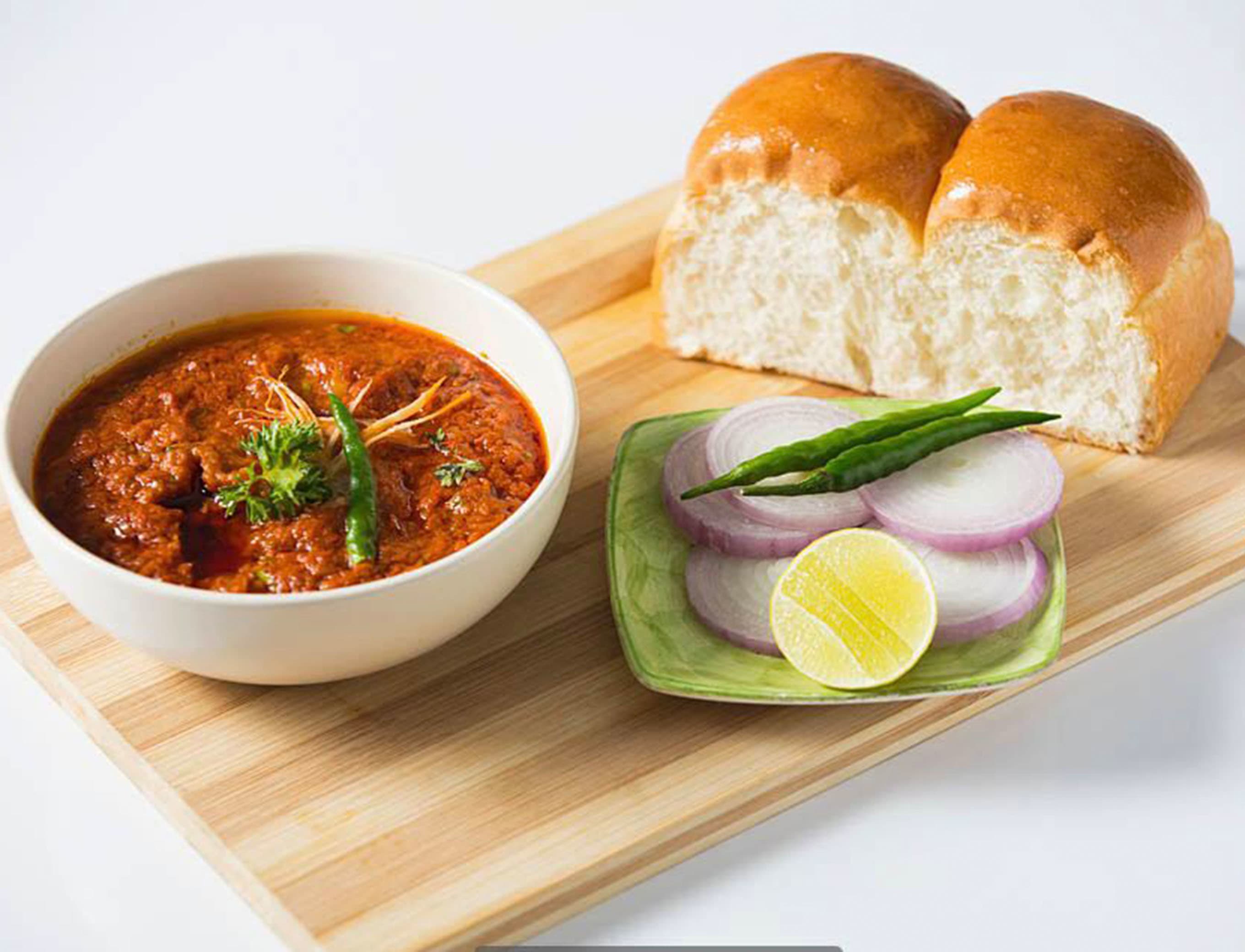 Manohar Pav Bhaji - Logo