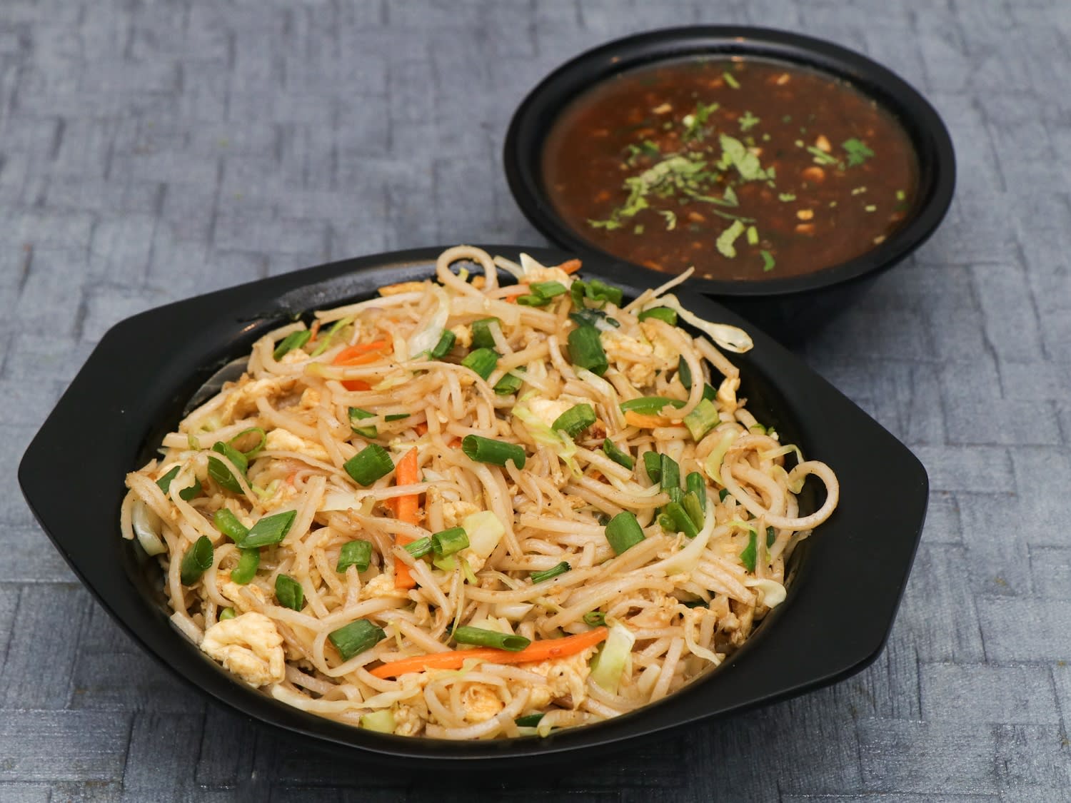 MANORA CHINESE AND FAST FOOD - Logo