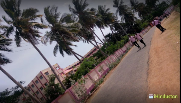 Manora Polytechnic College - Logo