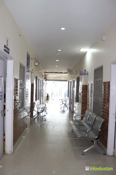 MANSUKHA HOSPITAL 4.8 (24) - Logo