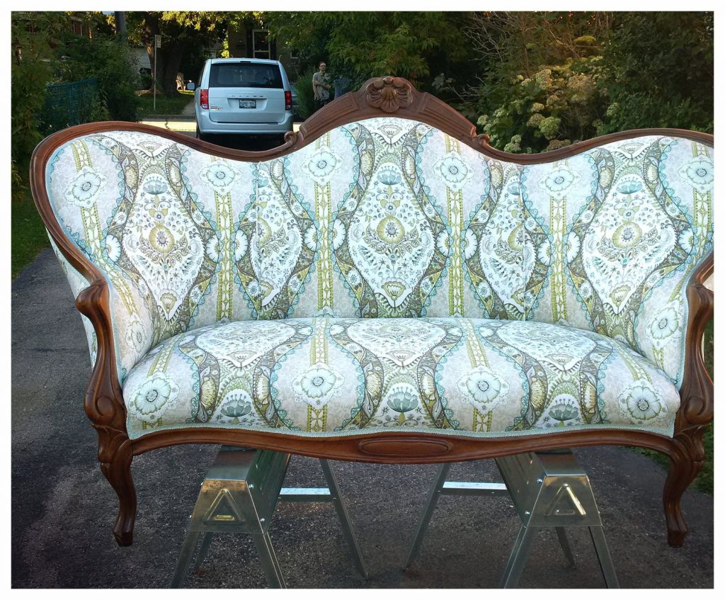 Maple Leaf Furniture Refinishing - Logo