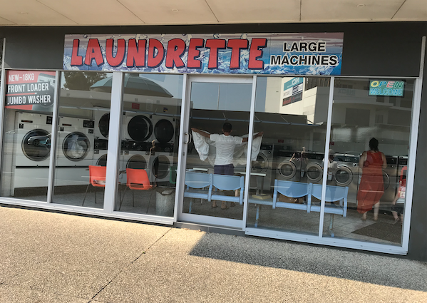 Maroochy Sands Laundrette - Logo