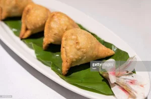 Mata Vaishno Devi Ji Samosa King - Logo