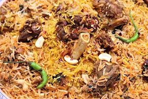 Matka Biryani Chef - Logo