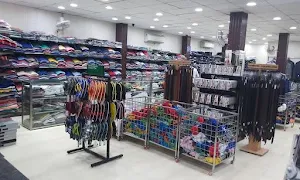 Maximum Outfits - Cover photo