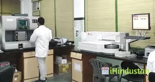 Max Lab - Logo