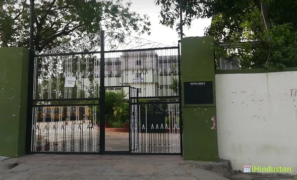 Maya Kanwar Balika Girls Senior Secondary School - Logo