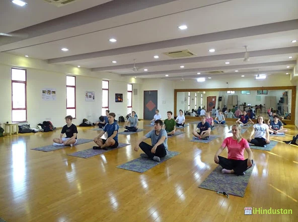 Mayur school - Logo
