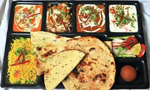 Mayur's Urban Spice - Logo