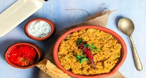 MBA In Khichdi - Logo