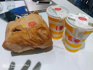 McDonald's - Logo
