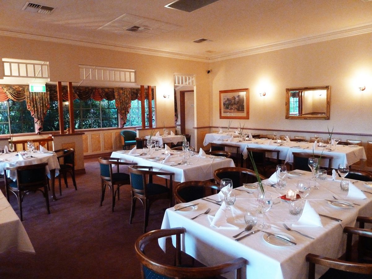 McNevin's Ferryman's Restaurant - Logo