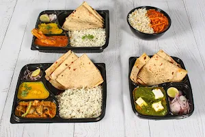 Meal Box Wale - Logo