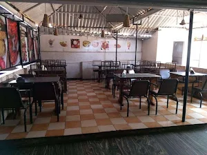 Meeting Point Family Restaurant - Cover photo