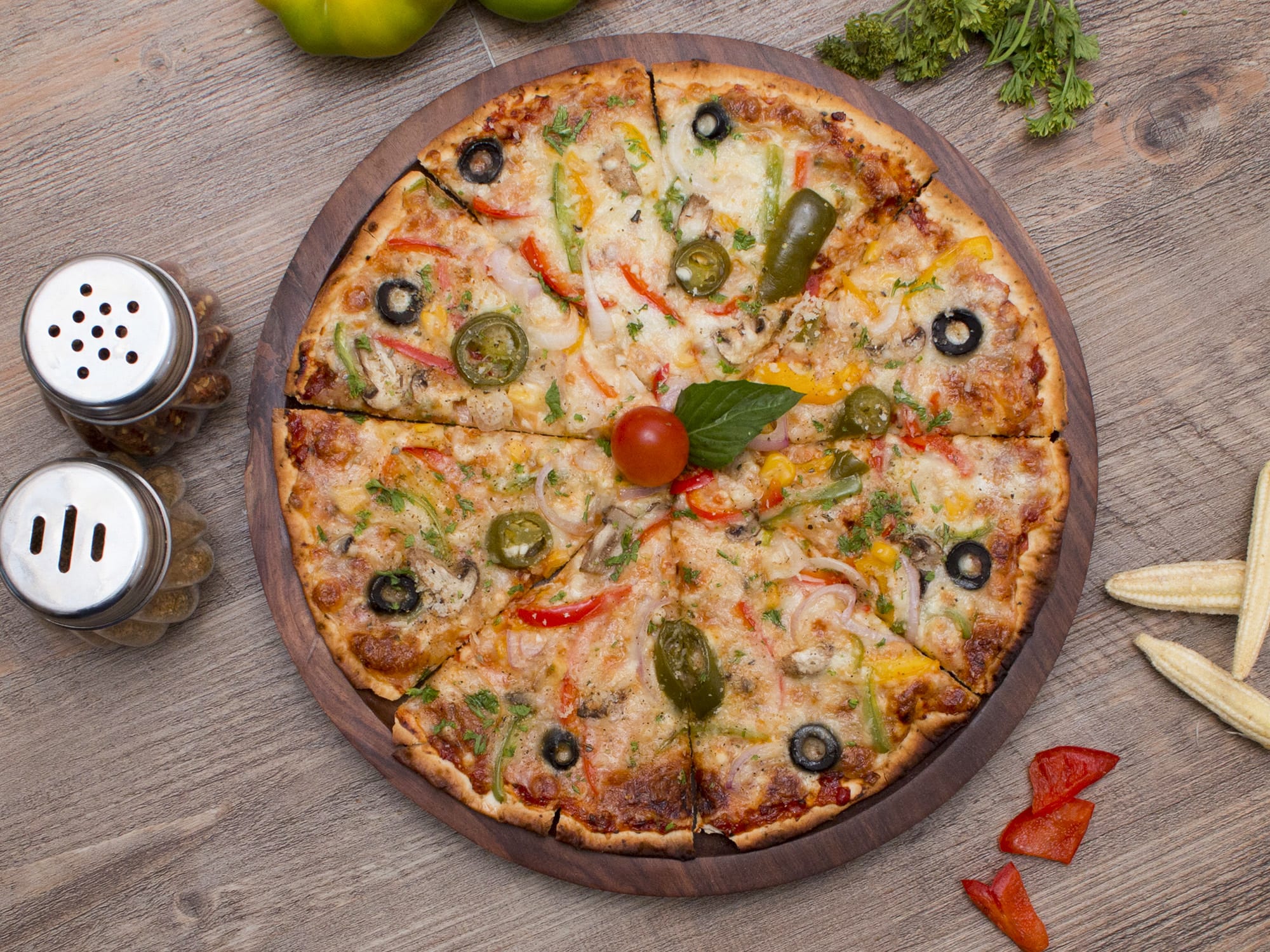 Meezzaah (Me and Mera Pizza) - Logo