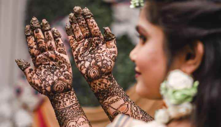 Mehendi Artist Priya - Cover photo