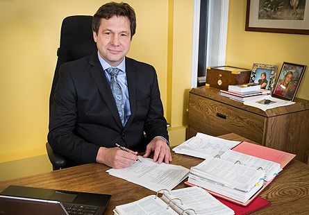 Me Jean Yanakis Avocat - Logo