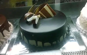 Mekde - The Cake Shop - Logo