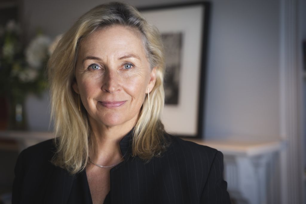 Meredith Cudney Partner LuxBay Real Estate Group Forest - Logo