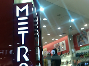Metro Shoes - Logo