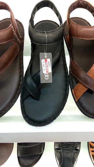 Metro Shoes - Cover photo